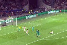 九游官网-关于阿贾克斯力克巴塞罗那，成功晋级欧冠半决赛！的信息